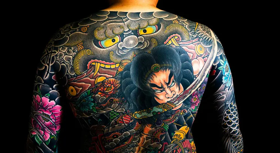 Meaw Tattoo Shop, Sriracha