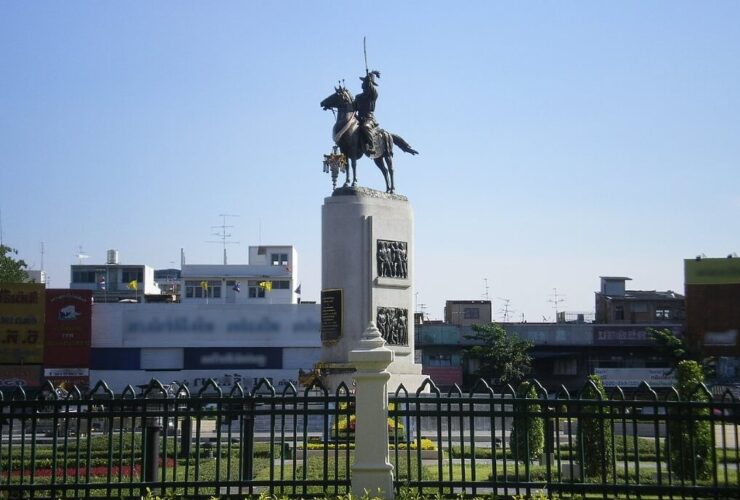 King Taksin the Great Monument
